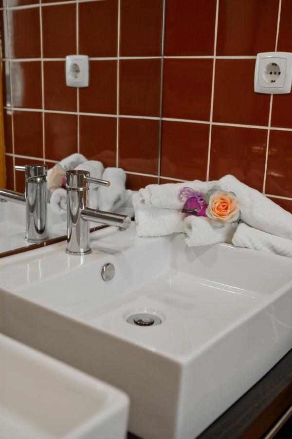 Hotel Vila Luena Vila Verde  Extérieur photo