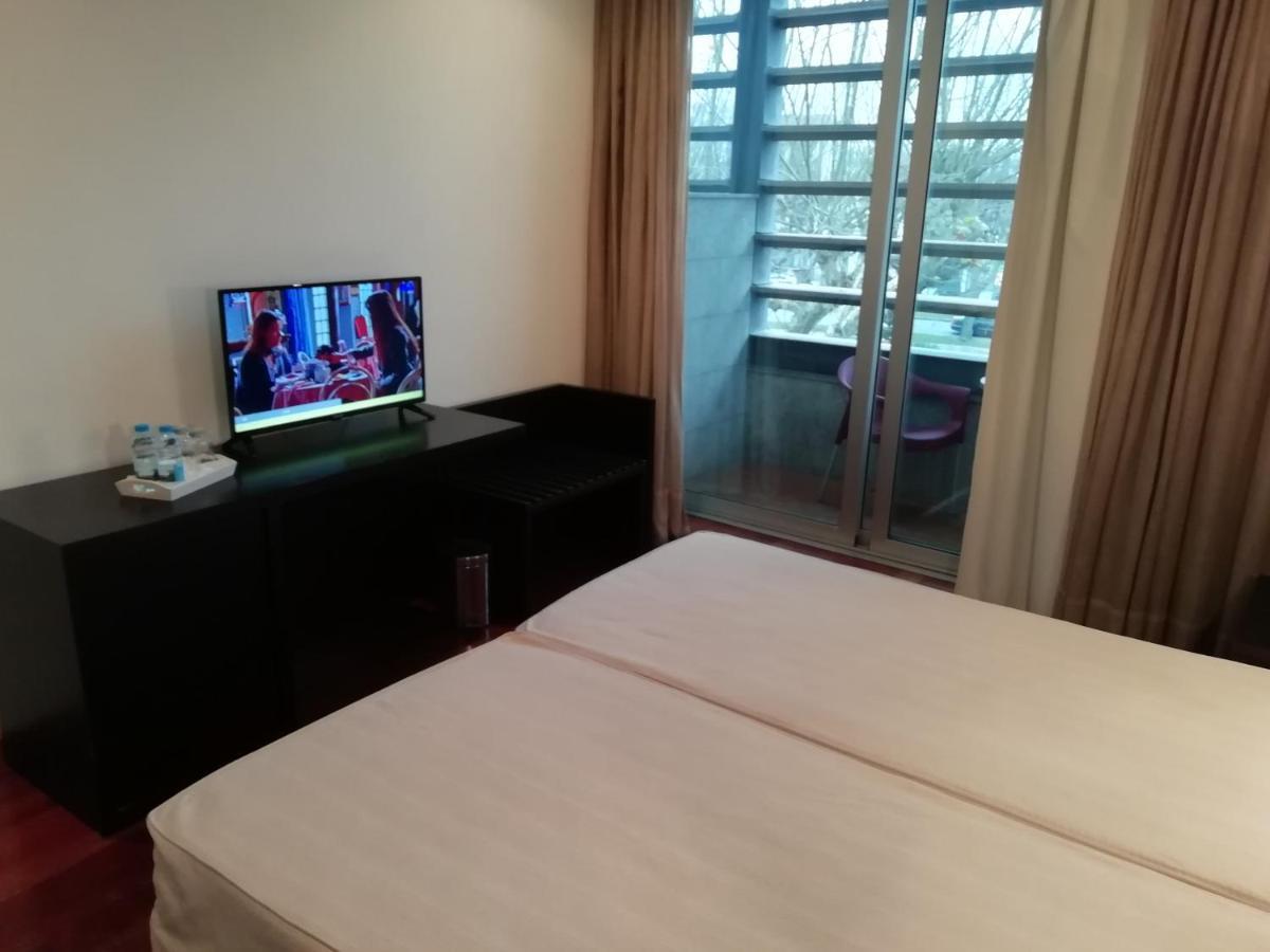 Hotel Vila Luena Vila Verde  Extérieur photo